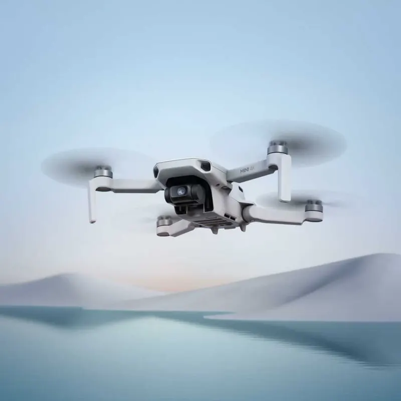 Dronas DJI Mini 4K su RC-N1C valdymo pultu